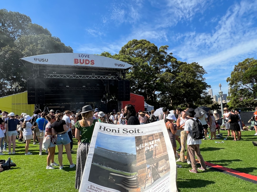 découvrez l'art de l'organisation de mariage avec notre wedding planner expérimenté. transformez votre rêve en réalité, profitez d'un accompagnement sur mesure pour chaque étape de votre grand jour. laissez-nous gérer les détails, pour que vous puissiez célébrer l'amour en toute sérénité.