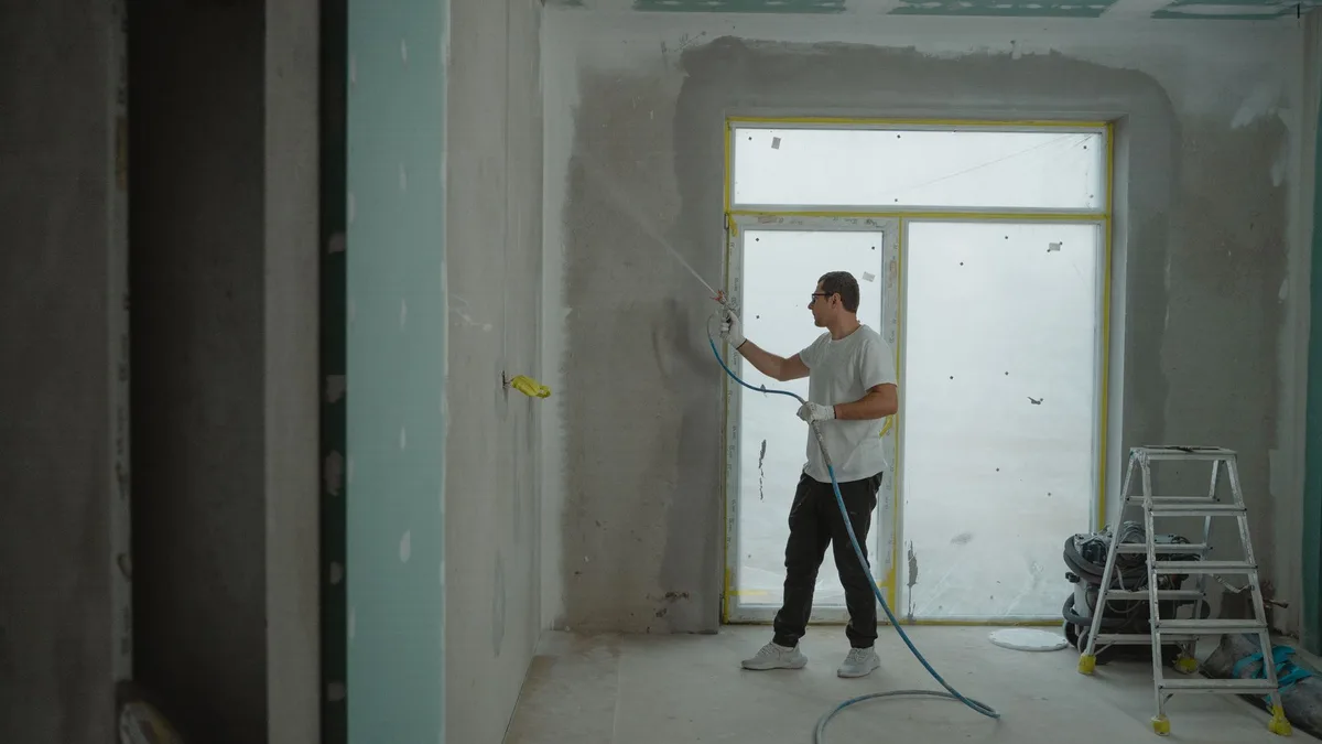 prix renovation maison 100m2 — Prix rénovation maison 100m2 : pourquoi aucun prix au m² ne tient, et ce qui décide vraiment